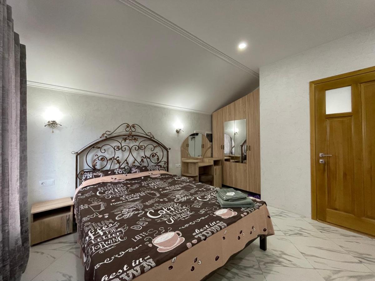 Villa Aeroport Розовый Дом Chişinău Extérieur photo