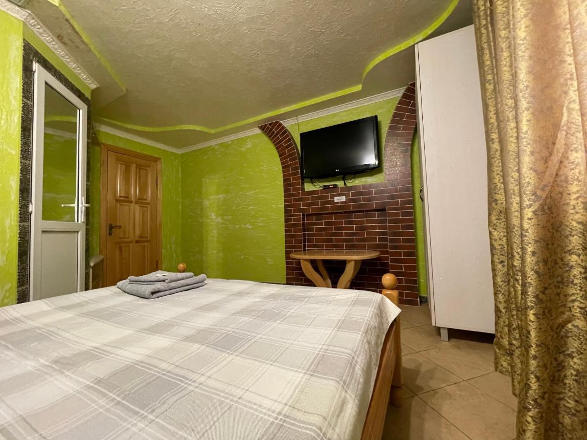 Villa Aeroport Розовый Дом Chişinău Extérieur photo