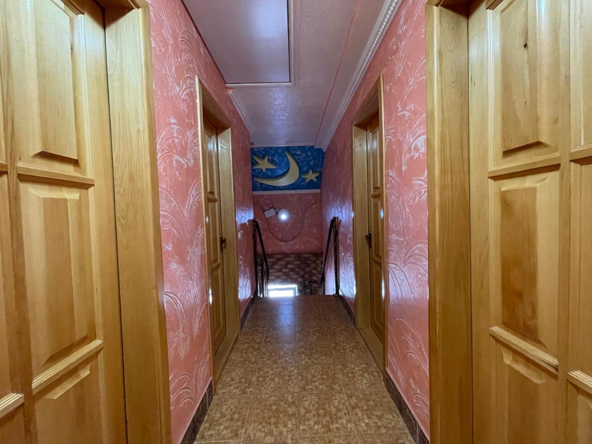Villa Aeroport Розовый Дом Chişinău Extérieur photo